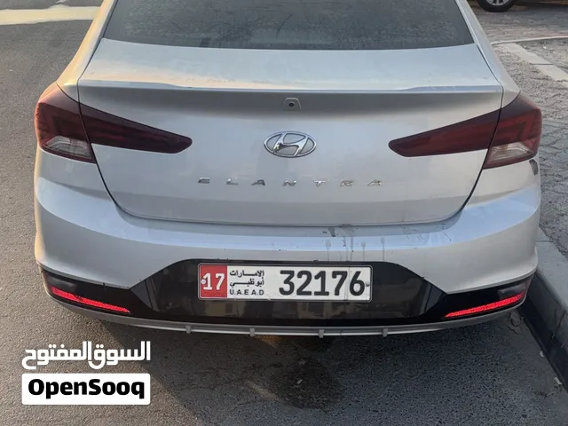سياره النترا بحاله ممتازه بحاجه الى ماكينه