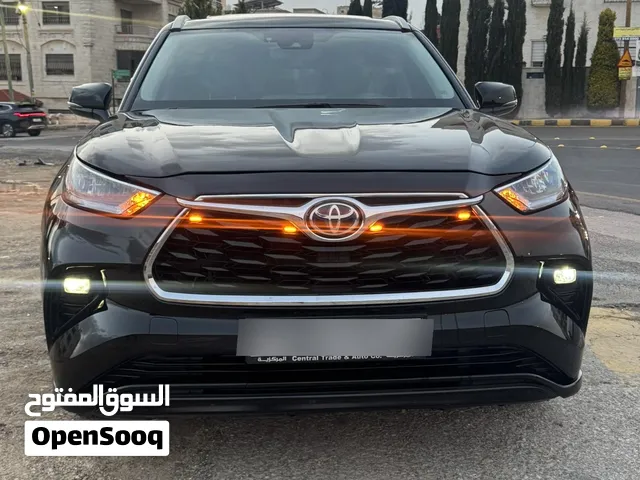 تويوتا هايلندر 4*4 2025 على الرخصة 2024 للبيع بسعر مغري