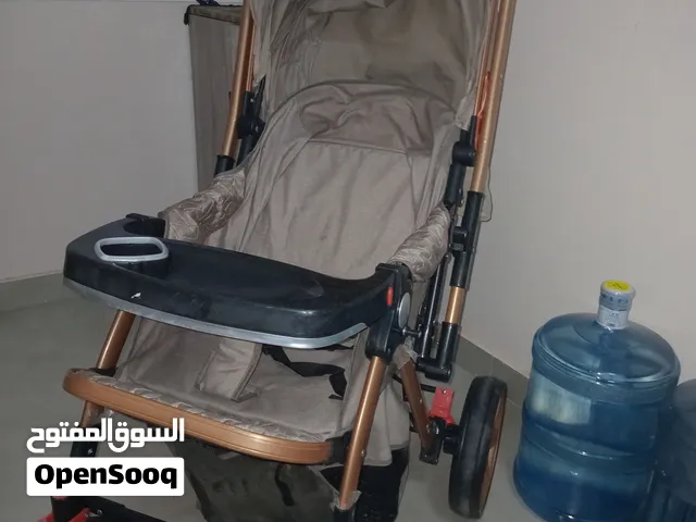 عربه اطفال شبه جديده للبيع