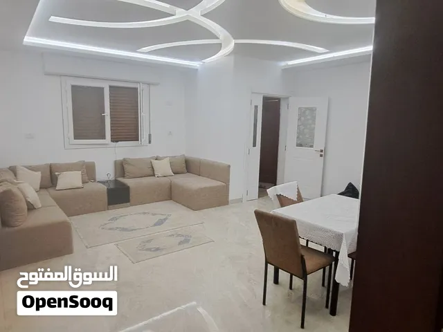 شقة ارضية مؤتثه  للايجار
