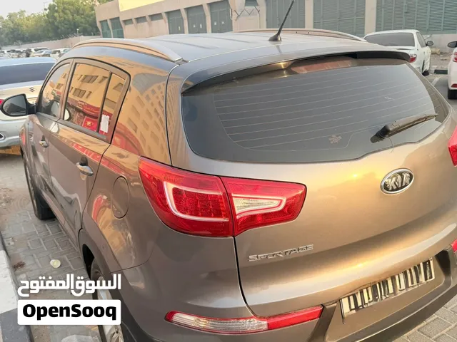 سياره بحاله نظيفه للبيع