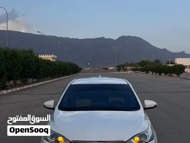 Used Toyota Yaris in Al Dakhiliya