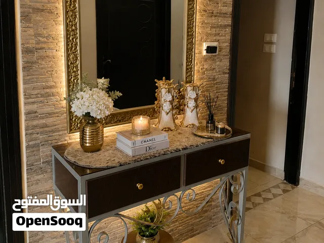 مراية مدخل بيت فخمة وأنيقة – 40 دينار ومرجيحه فخمه وحلو ومريحه للحدائق للبيت بتعطي جماليه للمكان