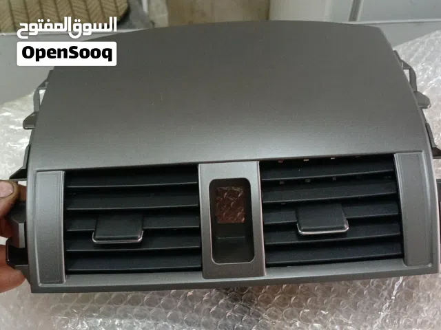 للبيع فتحات مكيف تويوتا كورولا تويوتا كامري يوجد لدينين شمسيات