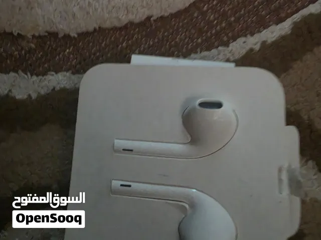 سماعات ايفون اصلي اجو مع التلفون جديد للبيع فقط