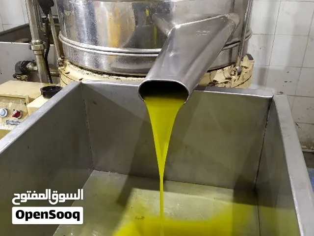 زيت زيتون بلدي بعل رومي مضمون ومكفول لآخر قطره بتنكه زيت لعام الماضي ويجود زيت سنه