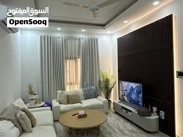 شقة للبيع في المعبيلة الجنوبية ( البيع شقة مؤثثة وجاهزة)