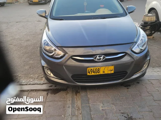 Hundai accent New mulkiya 2015