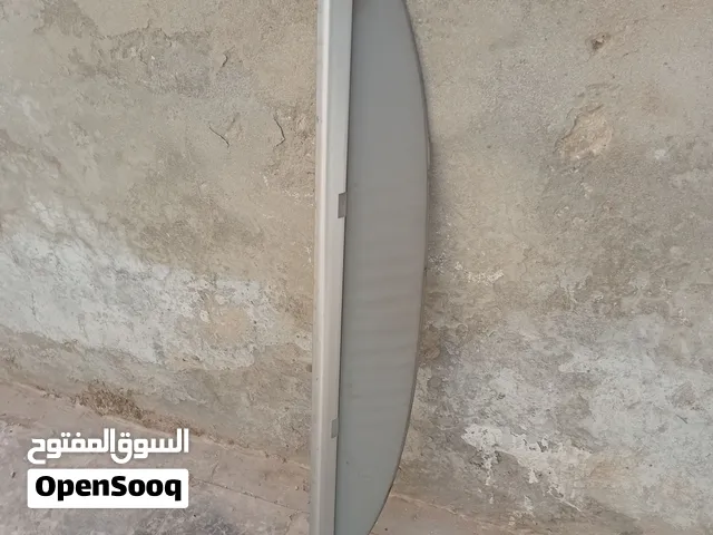 برداية خلفة  تويوتا بريوس 2010