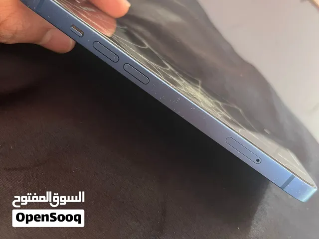ايفون 13 للبيع بطاريه 76 مساحه 128 معاه الكرتونه مش مغير اي حاجه ولا عمره اتفتح