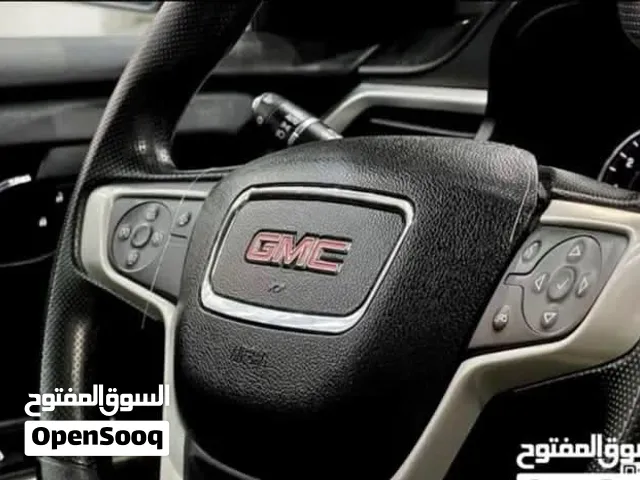 Used GMC Acadia in Al Anbar