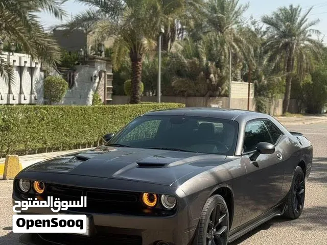 دوج جالنجر 2022 sxt black top