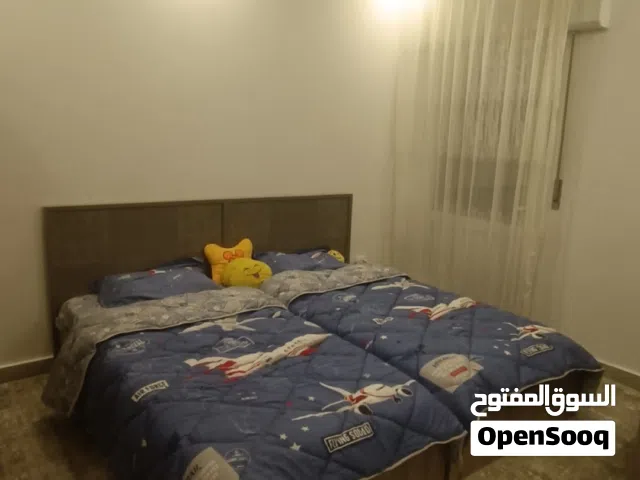 غرفة شبابيه او اطفال للبيع من المتجدد هوم زوز اسره ودولاب ومكتب وكمادينو