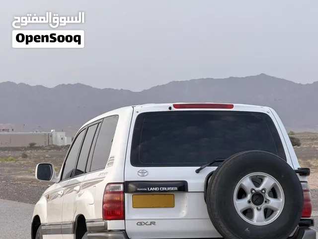 لاندكروزر نظيف