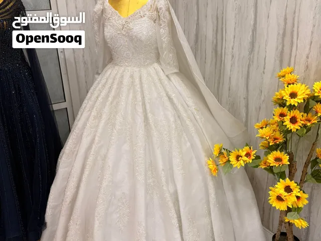 فستان عروس جديد