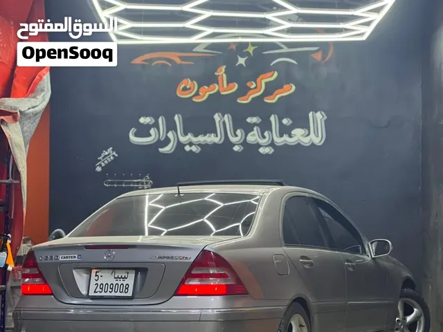 مرسيدس W203