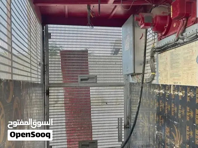 مصعد عمال خارجي