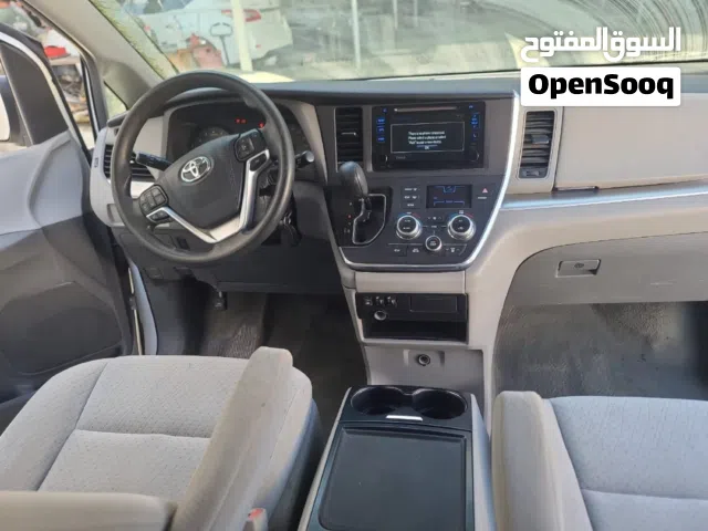 للبيع سيينا 2015 أوراق جمارك