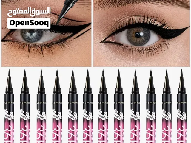 Strong waterproof eyeliner