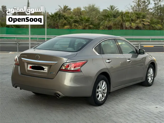 Nissan altima 2015 excellent condition