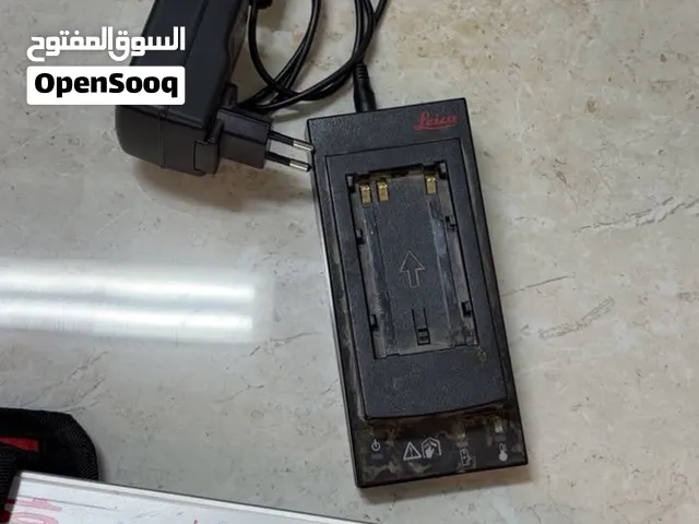 جهاز مساحي Leica أصلي مع ملحقاته كاملة