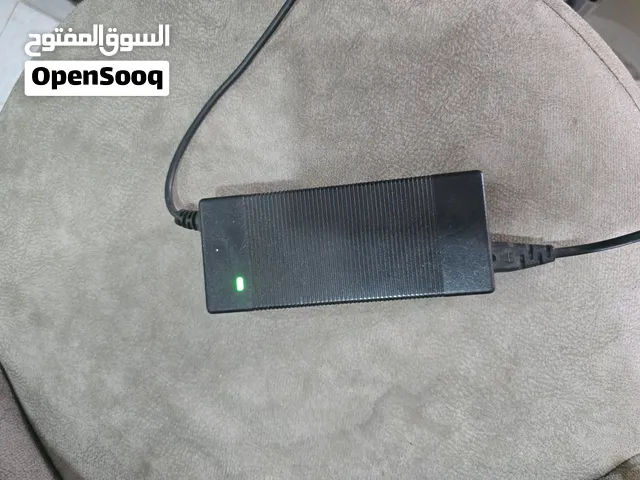 36 v scooter charger, excellent condition, used شاحن اسكوتر 38 فولت حاله ممتازه جدا استعمال 4 times