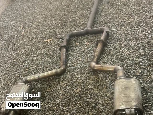 داون بيب هيدرز سنستيل. كان راكب على لكزس 400 LS