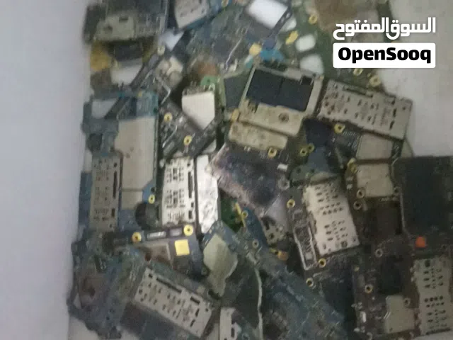 We buy damaged internal circuit boards for mobile phones by the kilo at the highest prices. Contact