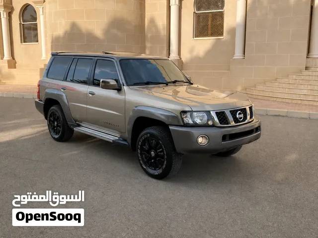 Used Nissan Patrol in Al Dakhiliya