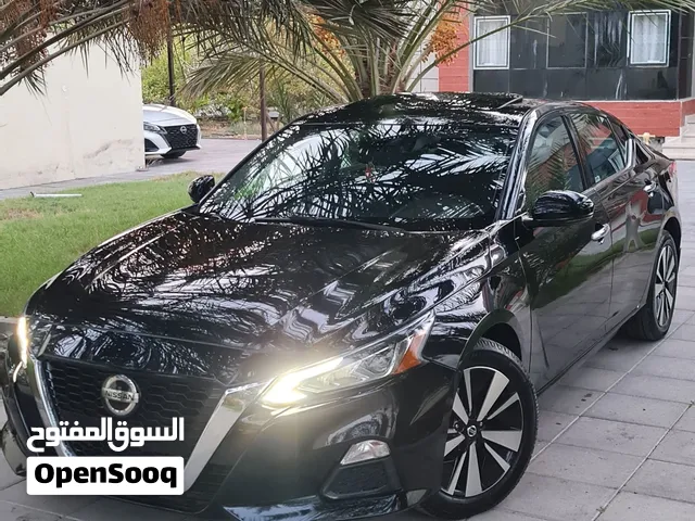 Used Nissan Altima in Al Batinah