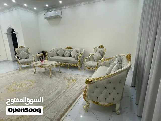 كنب نظيف للبيع