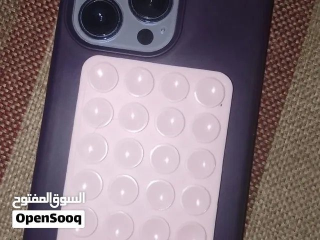 iPhone 13 لون الازرق جدا مميز وجميلة