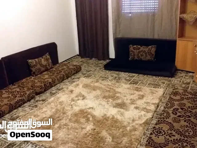 شقة للإيجار 1500 دينار شارع السيدي والمطلوب مقدم 4 أشهر