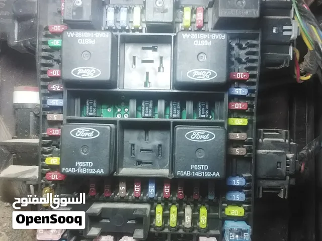 ورشة لصيانة السيارات الأمريكية.وقطع غيار مستعملة.