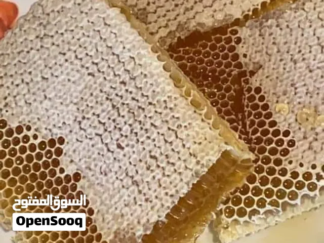 شمع العسل براويز عسل مختومة