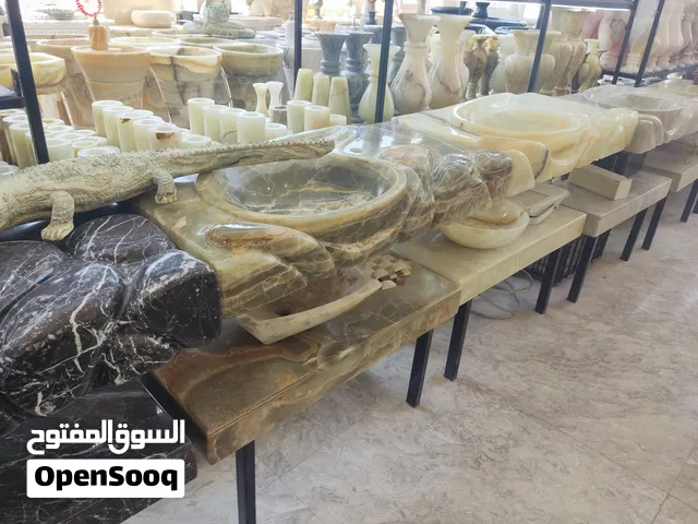 مغاسل حجرية فاخرة وديكورات رخام طبيعي مباشرةً من إيران