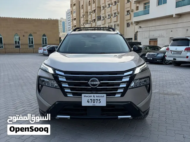 نيسان روج اكستريل 2025 بلاتنيوم وارد امريكي