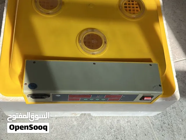 فقاسة سعة 48بيضة