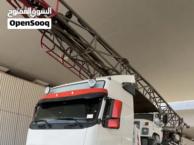 نقل وسحب جميع شاليهات والمعدات طراريد والقوارب داخل وخارج الكويت