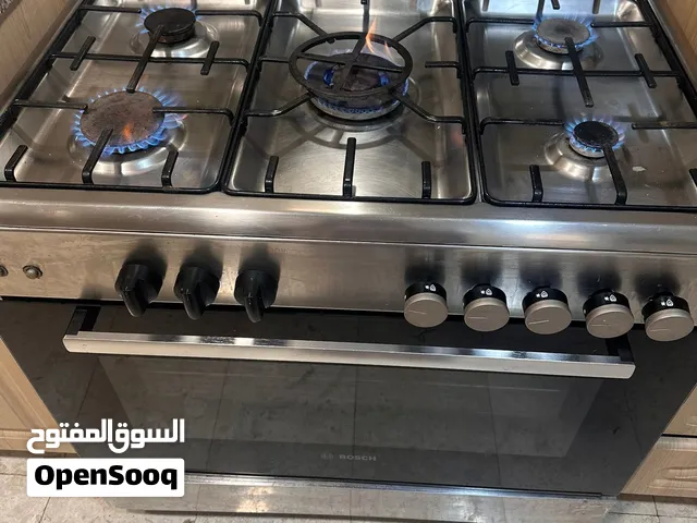 غاز وفرن للبيع ماركة بوش بحالة جيدة