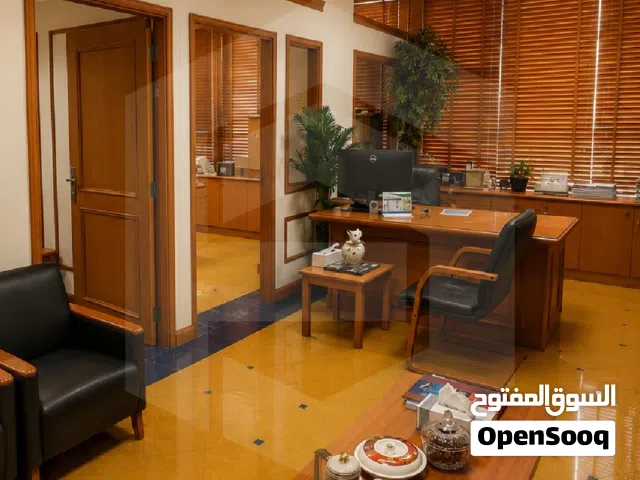 بنايه سكني تجاري(استخدام تجاري للبيع في قلب حي المال والاعمال (CBD)