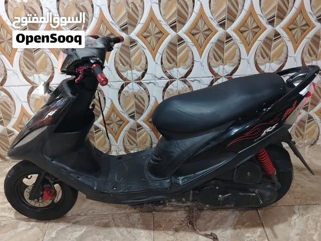 للبيع — ماكس عدلة  للبيع ماكس عدلة (Yamaha RS ZERO 100) وارد البالة.  100cc  استعمال قليل جدًا  نظيف