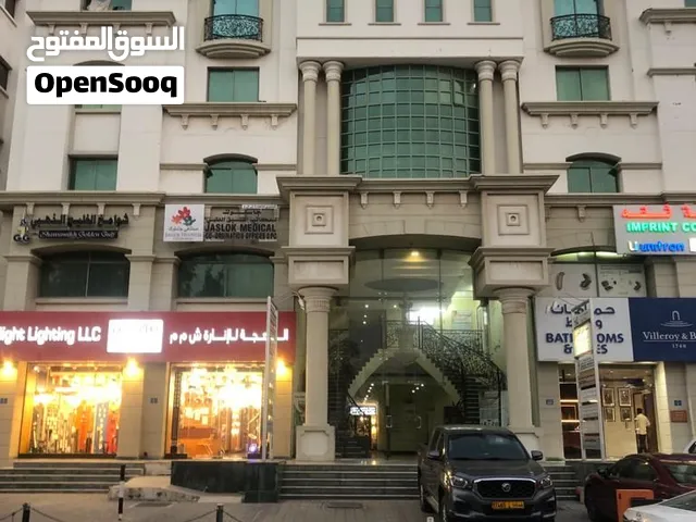 1BHK Flat in Al Ghubrah - شقة للايجار في الغبرة الشمالية