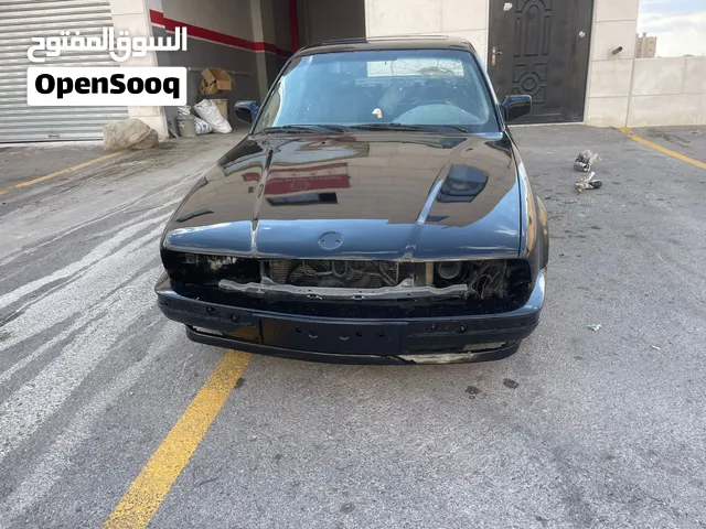 BMW E34 520