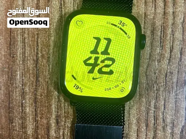 Used black Apple series 7 45 mm smartwatch with metal mesh strap - good condition