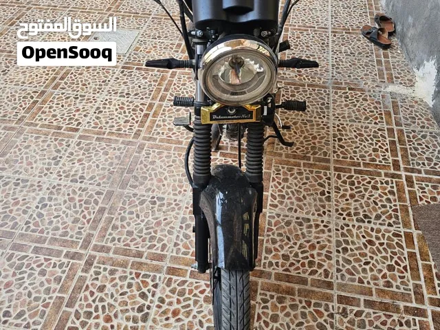 دراجة هوندا Gs7