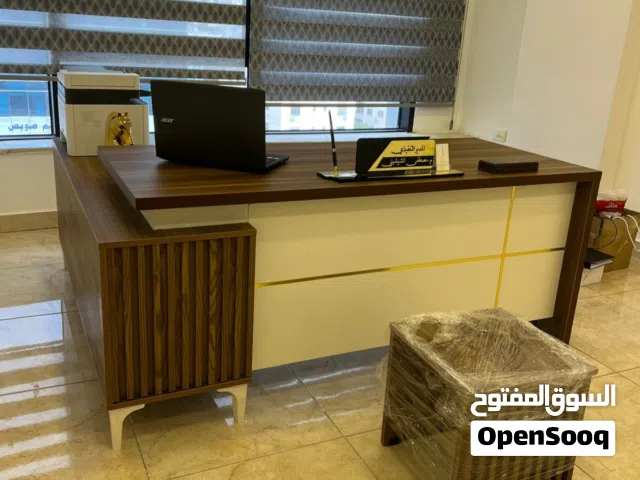 مكتب مدير قياس 160سم مع جانبية ادراج وطاولة