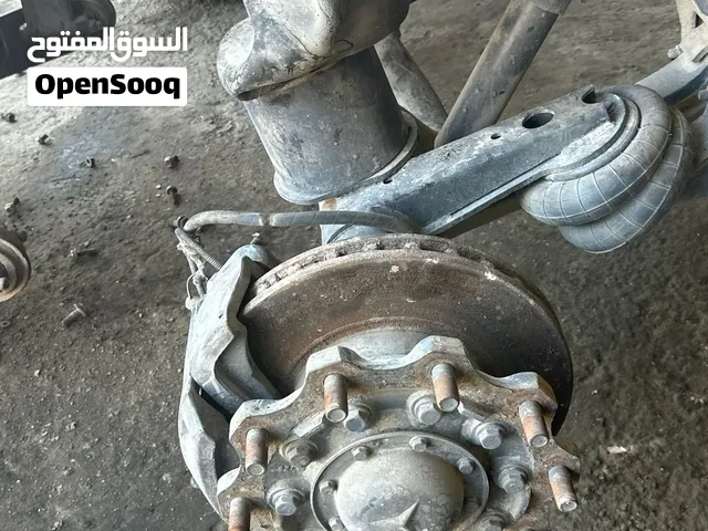 شاحنة مرسيدس بنز مستعملة