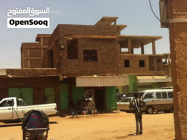 قطعة 50 متر مربع في السوق المحلي للبيع