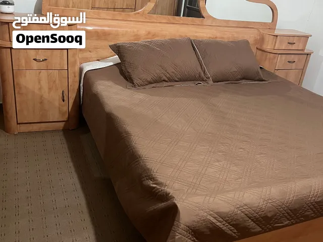 غرفة نوم مستعمله